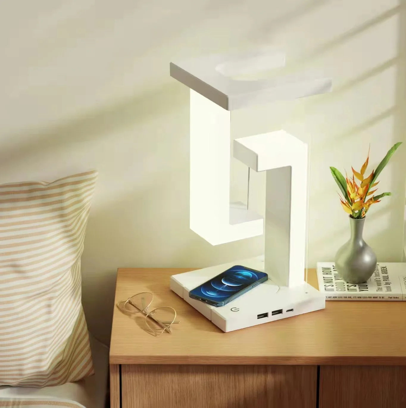 NPNGonline™ Smartphone Wireless Charging Anti-gravity Suspension Balance Floating Lamp